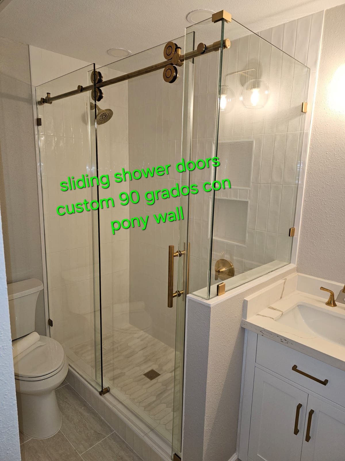 Sliding shower doors custom 90 grados con pony wall